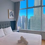 Sky Suites Klcc By Luxury Service
